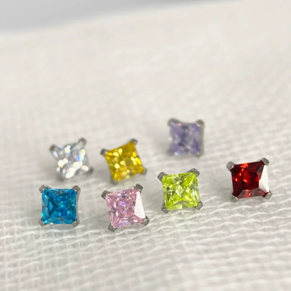 ASTM F136 Titanyum Dudak Pierc - Body Jewelry Internally Threaded incelemesi ve fiyatı
